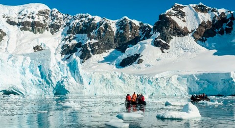 Detectan primera vez microplásticos atmósfera Antártida