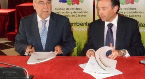 Diputación Cáceres firma convenio Consejería Agricultura y Medio Ambiente gestión residuos construcción