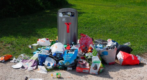 Comisión Europea hace llamamiento España que cumpla legislación residuos