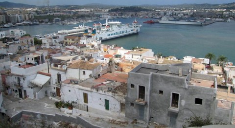 comercios Ibiza se informan reciclaje aparatos eléctricos y electrónicos