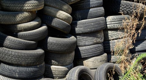 ¿Para qué se utiliza caucho reciclado neumáticos?