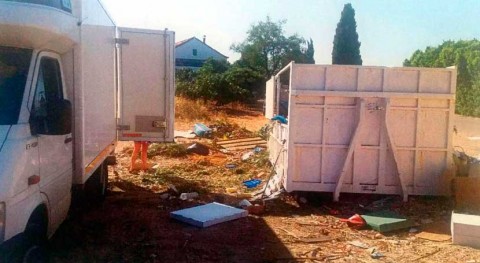 Alhaurín Torre tramita varias denuncias vertidos ilegales residuos y escombros