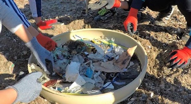 Murcia pone marcha campaña peligro basuras marinas animales