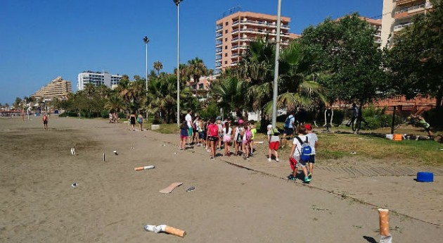 Benalmádena lanza campaña concienciar limpieza playas