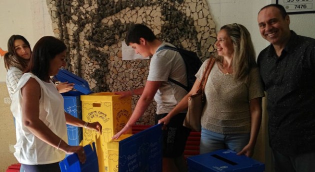 Arucas distribuye 450 papeleras reciclaje centros educativos municipio