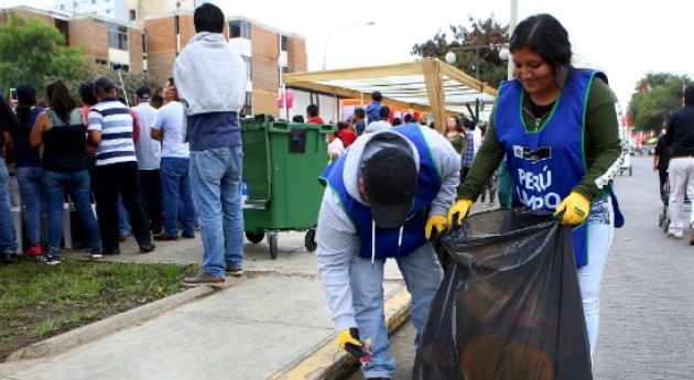 "Perú Limpio" recoge más 10 toneladas residuos Corso Primaveral Trujillo