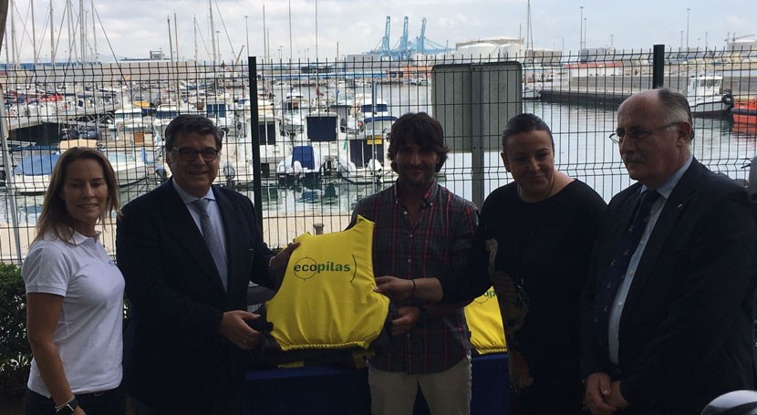 64 clubes y escuelas náuticas toda España reciclan 1.100 kilos pilas este verano