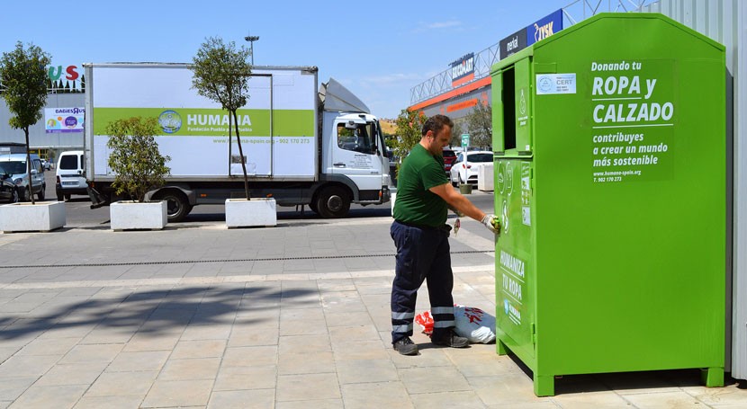 españoles depositan 18.000 toneladas textil usado contenedores Humana 2016