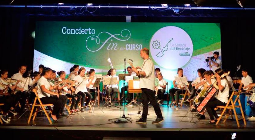 niños ' Música Reciclaje' sorprenden concierto final curso