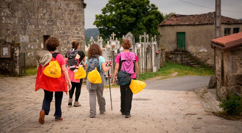 peregrinos Camino Santiago reciclaron 142.500 kilos envases durante pasado verano