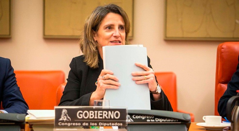 Teresa Ribera presentará Cortes proyecto ley plásticos solo uso
